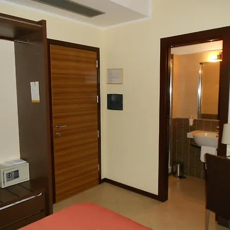 Adriana Hotel 4*