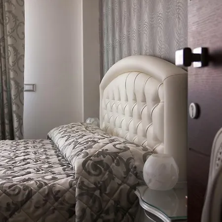 Adriana Hotel 4*